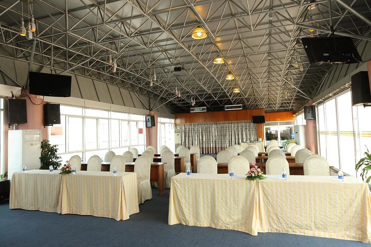 Cap Saint Jacques Hotel Vung Tau 4*,